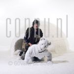 20-10-1978 Herman Brood at studio in Amsterdam.

[keywords]Posed: Iglo: Icebear[/keywords]